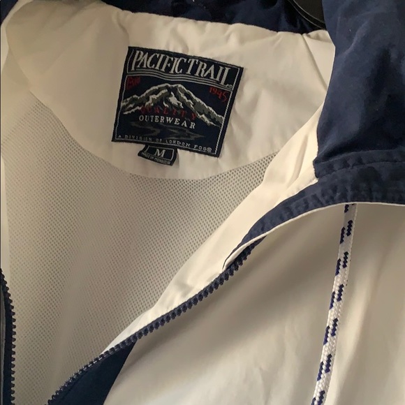 White Puff Jacket - Picture 2 of 5